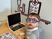 Трехлетний мальчик научился считать до ста на шести языках