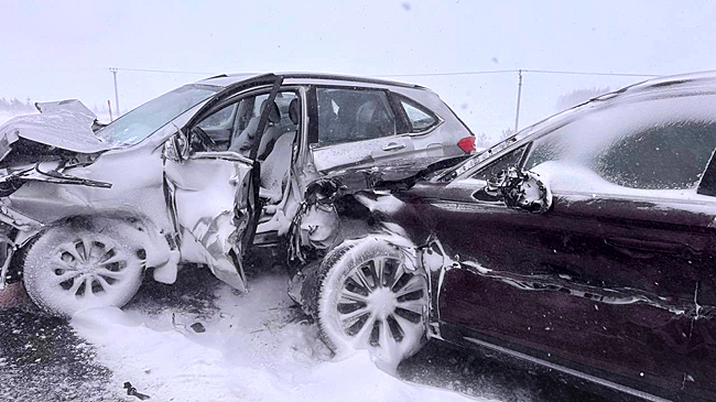 Вторая за сутки массовая авария: в Татарстане столкнулись 10 машин