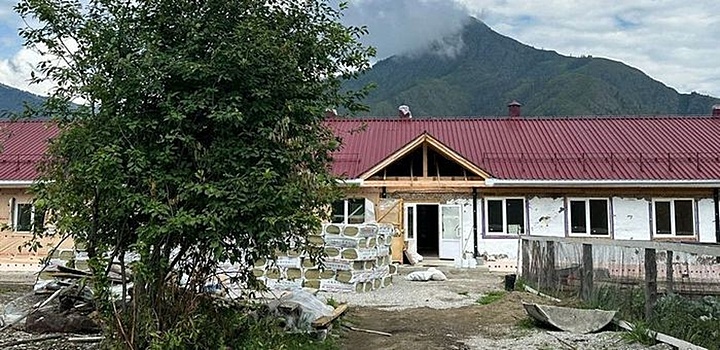 В Усть-Канском районе Республики Алтай капитально ремонтируют Тюдралинскую школу