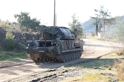 «Тор» и «Бук» совершили марш в горах Кипра