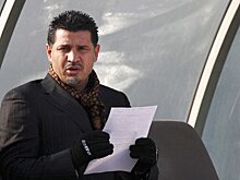 Семью Даеи не выпустили из Ирана, сняв с рейса. Второй бомбардир в истории сборных поддерживает протесты в стране