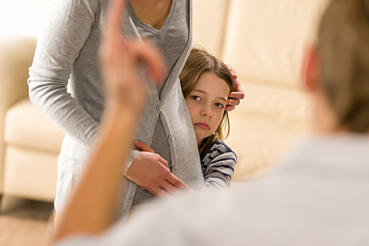 Вырастить жертву: 5 роковых ошибок при воспитании ребенка