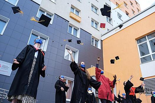 Как россиян поддерживают в регионах: субсидии на жилье за «красный диплом»