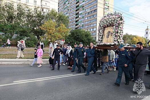 В Оренбурге прошел крестный ход с Табынской иконой Богородицы