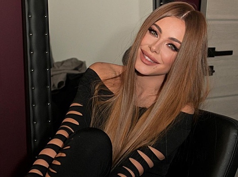 Лорак показала интерьер роскошной гостиной в загородном особняке