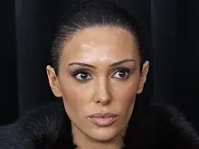 Бьянка Цензори снялась обнаженной на коне