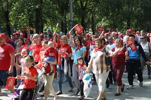 Алтай-Кокс отметил День металлурга в Заринске