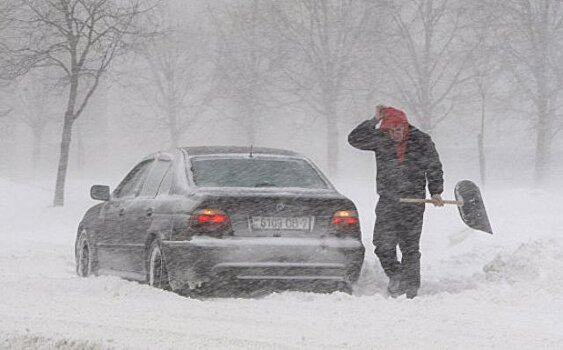 Снегопад, гололед и заторы на дорогах: о коллапсе в Крыму
