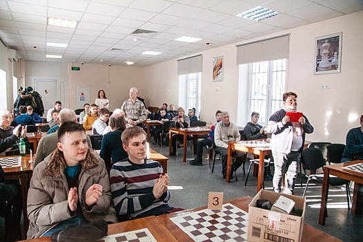 Турниры по шахматам и шашкам прошли в клубе парка «Сокольники»