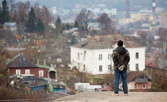 "Население "за МКАДом" страдает от кризиса сильнее, чем москвичи"