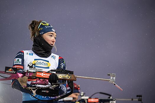 «Слёзы высохли». Жанмонно поделилась фото с собакой и медалями ЧМ-2025