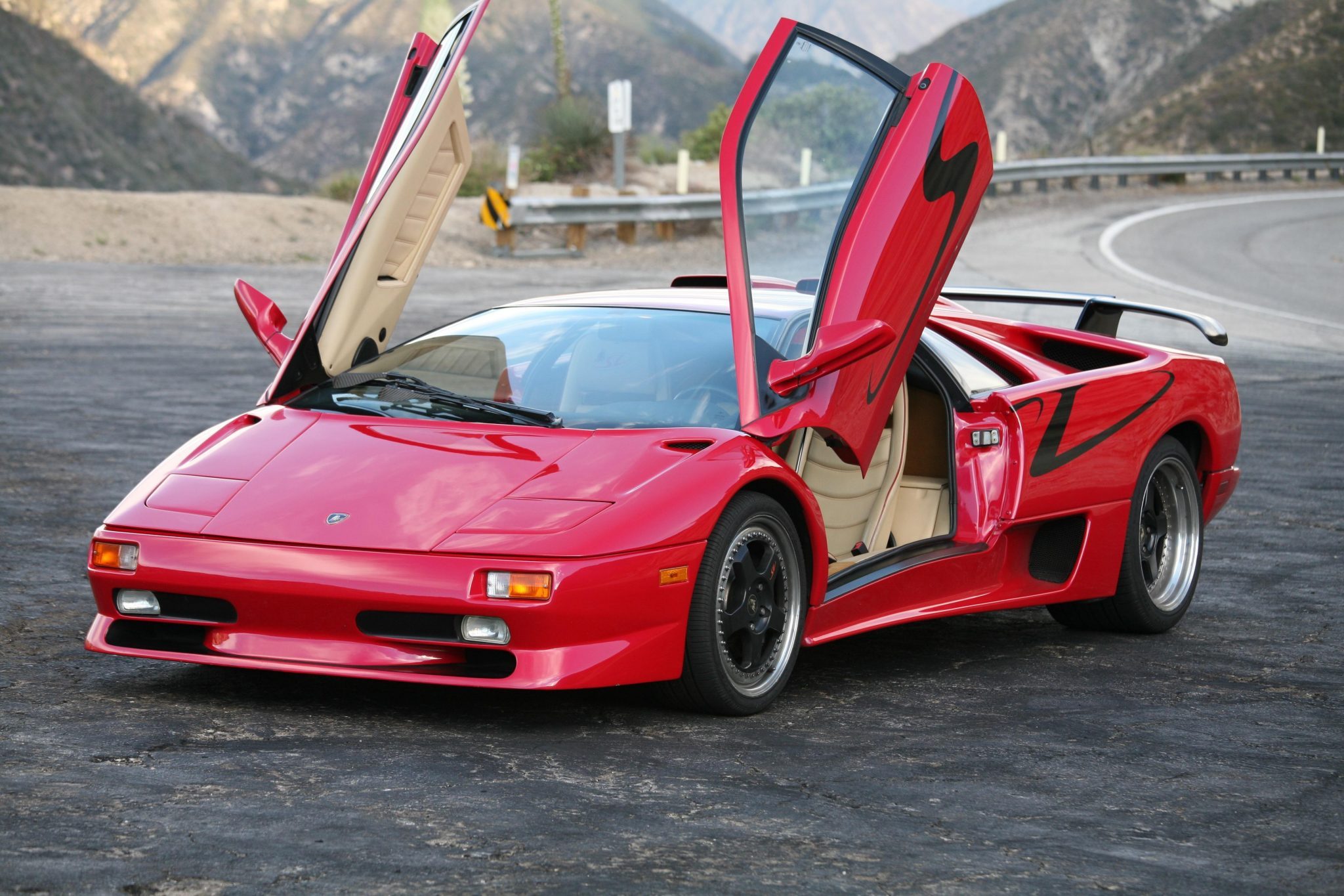 - Lamborghini Diablo SV 1998    200    - 