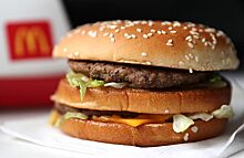 «Известия»: McDonaldʼs может вновь начать работать в России, но под другим брендом