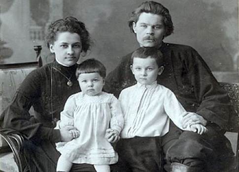 Масштабная и противоречивая личность: 155 лет назад родился Горький