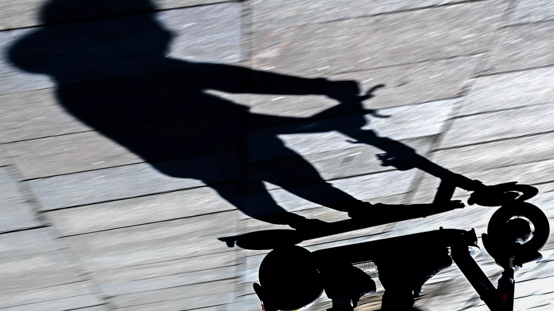 В Петербурге за месяц работы кикшеринга зафиксировали 2 510 нарушений