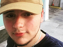 Сын Майкла Джексона показал тату в честь отца