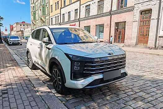 В Выборге журналисты заметили "Москвич 8", который все еще нельзя купить