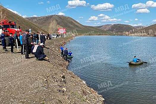 Пьяная россиянка съехала на машине в водохранилище и утопила трех пассажирок