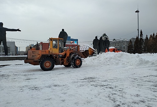 Врио мэра Клемешов поручил улучшить уборку дворов от снега в Новосибирске