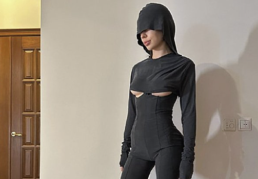 Инстасамку в облегающем наряде подняли на смех в сети