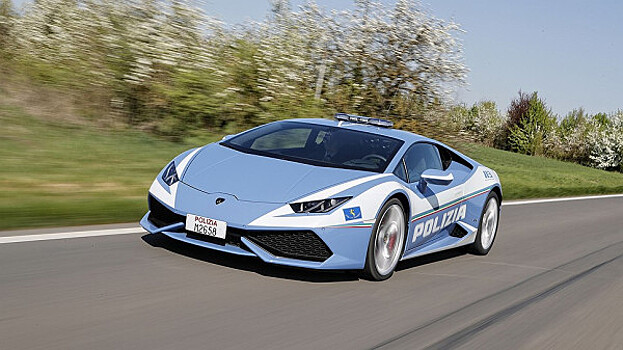 Lamborghini превратила купе Huracan в патрульный автомобиль