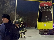 В Новосибирской области снесший трубопровод грузовик оставил дома без тепла