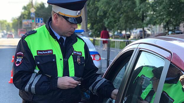 Более 30 нарушителей ПДД выявили госавтоинспекторы на утреннем рейде