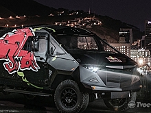 Red Bull создали музыкальный автомобиль на основе Land Rover Defender