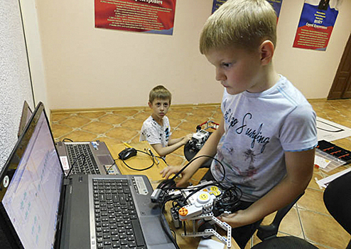 Робототехники ДОСААФ России участвуют в XI всероссийском технологическом фестивале «PROFEST-2019»