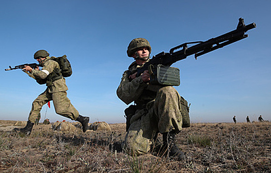 В Белоруссию в рамках проверки сил реагирования СГ начали прибывать подразделения ВС РФ