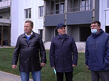 В Городе Спутнике контролируется строительство детсада и поликлиники