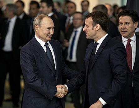 Президент Франции обсудит с Путиным Украину и гарантии безопасности