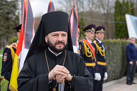 Бибилов поздравил владыку Леонида с возведением в сан архиепископа
