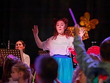 В Казани оркестр театра Камала сыграл для малышей