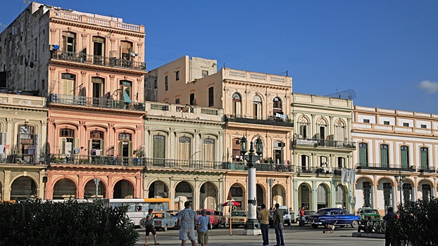 На Кубе туристов предупредили о приближающемся урагане