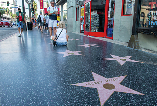 Более 30 новых звезд появятся на «Аллее славы» в Голливуде в 2025 году