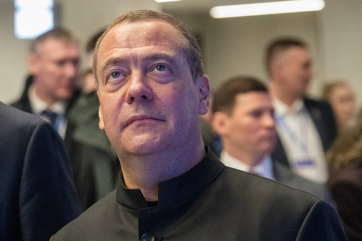 Медведев рассказал о последствиях появления у Германии ядерного оружия