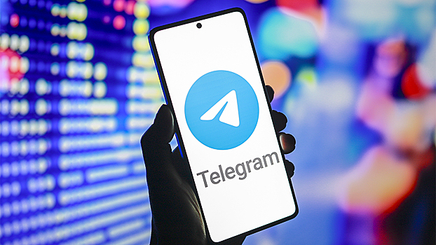 Песков высказался о будущем WhatsApp* и Telegram в России