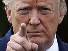 Дональд Трамп потребовал встречи с таинственным информатором из ЦРУ