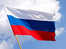 Путин назвал хорошей идею ежедневно поднимать флаг России в школах