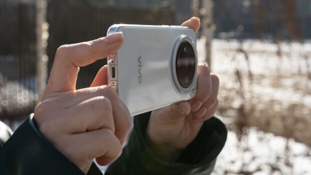 Обзор Vivo X200 Pro Mini: компактный фотофлагман