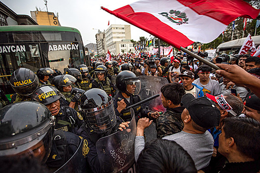 В Перу расширили действие режима ЧП из-за массовых протестов