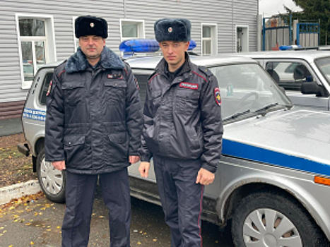 В Оренбургской области в национальном парке «Бузулукский бор» сотрудники полиции отыскали 71-летнюю пожилую женщину, которая заблудилась при сборе грибов