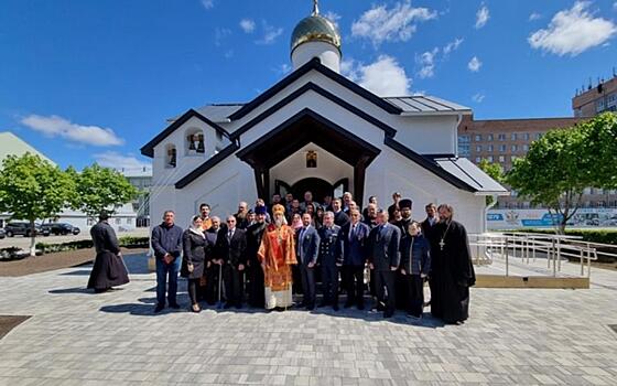 Митрополит Марк освятил храм-часовню в Академии ФСИН в Рязани