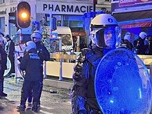 В беспорядках во Франции пострадали почти 250 полицейских