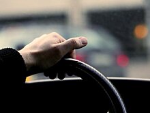 В подмосковном Пущино машина врезалась в столб: у водителя случился инфаркт