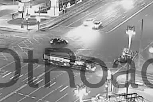 Момент смертельного ДТП с популярным российским блогером показали на видео
