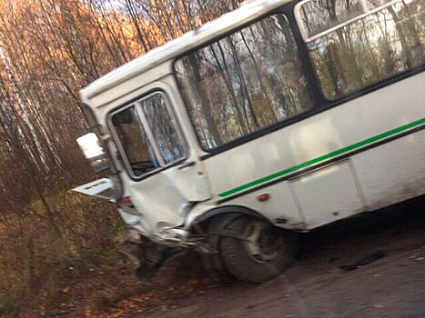 В Кимрах женщина на авто врезалась в пассажирский автобус