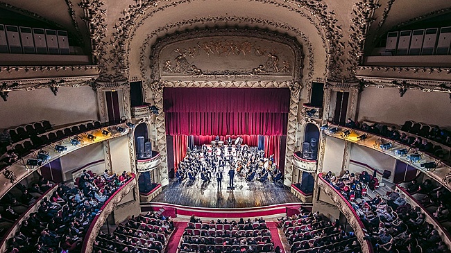 В Тунисе торжественно открылся XXVI Международный театральный фестиваль