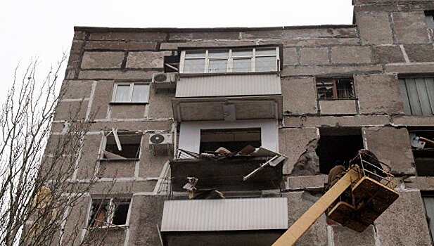 В Горловке восстановили нарушенное обстрелом электроснабжение